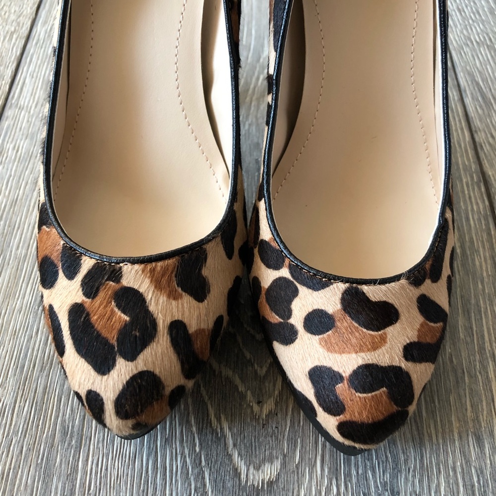 Calvin Klein Emmy Leopard Print Pumps - Picture 4 of 7